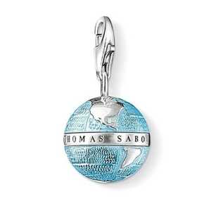 Thomas Sabo Charm Pendant Globe 0754-007-1, handla denna klocka online eller i butik hos klockmaster