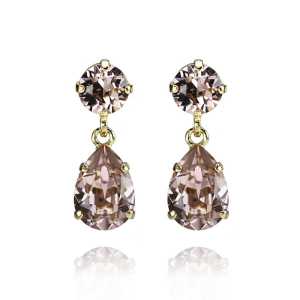 Caroline Svedbom Mini Drop Örhänge Guld och rosa  100000100619, handla denna klocka online eller i butik hos klockmaster