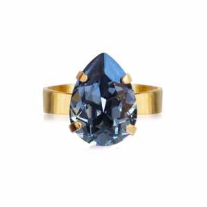 Caroline Svedbom Mini Drop Ring   100002102201, handla denna klocka online eller i butik hos klockmaster