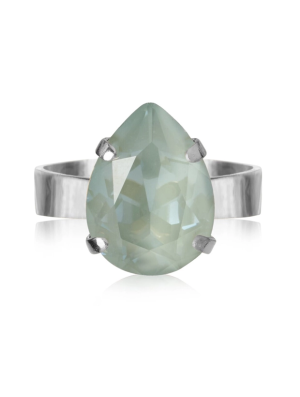 Caroline Svedbom Mini Drop Ring - Silver / Agave Ignite 100274139401, handla denna klocka online eller i butik hos klockmaster