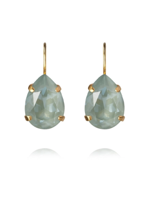 Caroline Svedbom Mini Drop Örhängen - Guld / Agave Ignite 100374139401, handla denna klocka online eller i butik hos klockmaster