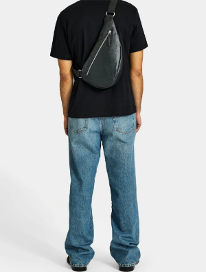 Saddler Juno Axelremsväska / Bumbag - Svart 117860001000, handla denna klocka online eller i butik hos klockmaster