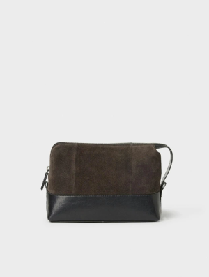 Saddler Niko Necessär - Mörkbrun 117940529000, handla denna klocka online eller i butik hos klockmaster