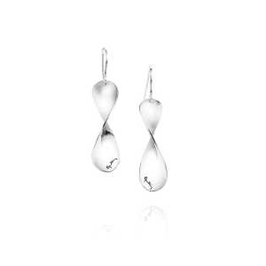 Efva Attling Örhängen Blades - Silver 12-100-01792-0000, handla denna klocka online eller i butik hos klockmaster