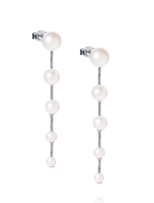 Efva Attling Flowing Pearls Örhängen Silver 12-100-02430-0000, handla denna klocka online eller i butik hos klockmaster