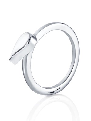 Efva Attling Sparkle Of Life Ring 17,5mm Silver 13-100-02444-1750, handla denna klocka online eller i butik hos klockmaster