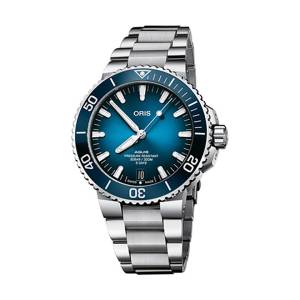 ORIS Aquis Date Calibre 400 43mm 40077634135MB, handla denna klocka online eller i butik hos klockmaster