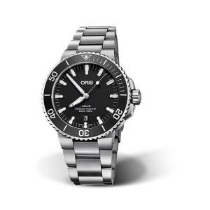 ORIS Aquis Date 44mm 73377304124MB, handla denna klocka online eller i butik hos klockmaster