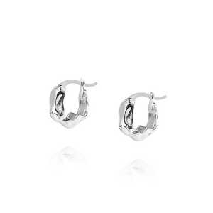 Mockberg Wavy bolded mini silver hoops MB0168, handla denna klocka online eller i butik hos klockmaster