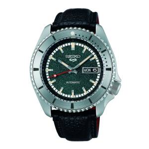 SEIKO 5 Sports 42.5mm 55th anniversary Masked Rider Limited Edition SRPJ91K1, handla denna klocka online eller i butik hos klockmaster