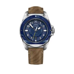 VICTORINOX Journey 1884 43mm V2419801, handla denna klocka online eller i butik hos klockmaster