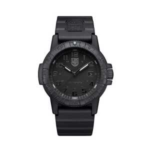 Luminox Leatherback SEA Turtle Giant 44mm XS.0321.BO.L, handla denna klocka online eller i butik hos klockmaster