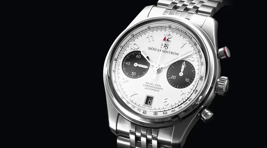 Sjöö Sandström Royal Steel Chronograph klocka med ljus urtavla och stålarmband