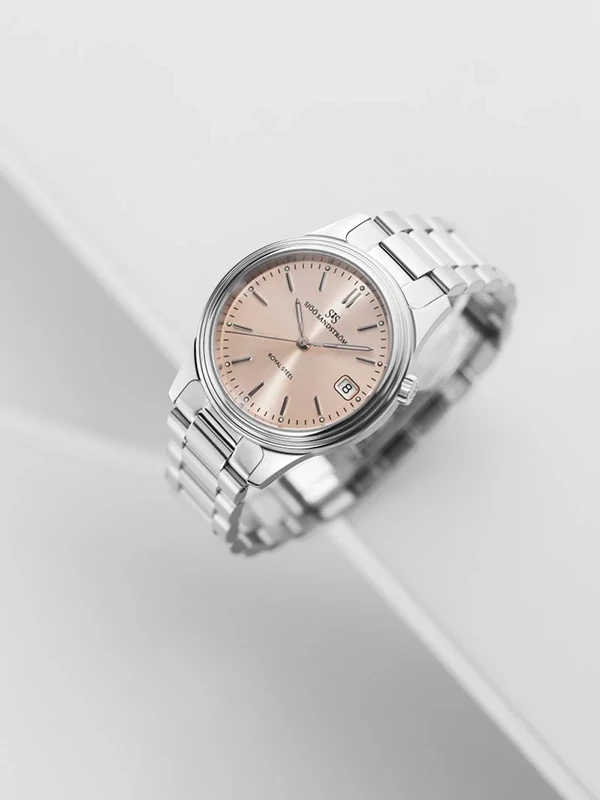 Sjöö Sandström Royal Steel Classic 32mm, klocka som du kan handla till bra pris hos oss på Klockmaster.