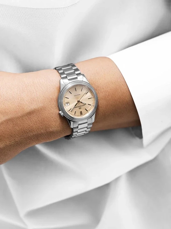 Sjöö Sandström Royal Steel Classic 32mm, klocka som du kan handla till bra pris hos oss på Klockmaster.