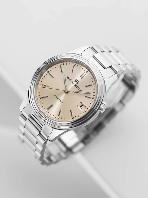 Sjöö Sandström Royal Steel Classic 32mm, klocka som du kan handla till bra pris hos oss på Klockmaster.