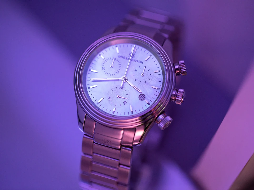 Sjöö Sandström Royal Steel Chronograph 35mm, klocka som du kan handla till bra pris hos oss på Klockmaster.