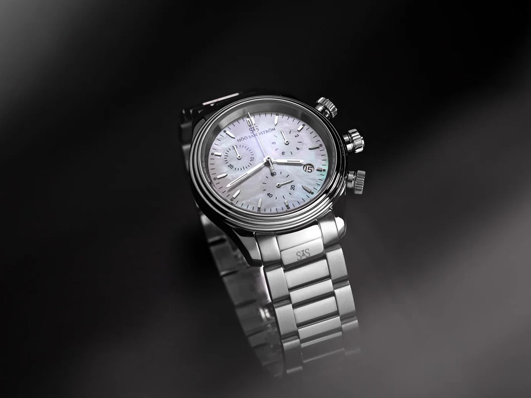 Sjöö Sandström Royal Steel Chronograph 35,5mm, klocka som du kan handla till bra pris hos oss på Klockmaster.