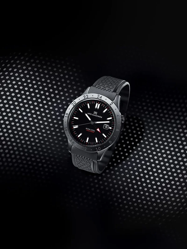 Sjöö Sandström Royal Steel Worldtimer 41mm 020647, klocka som du kan handla till bra pris hos oss på Klockmaster.