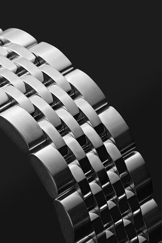 Sjöö Sandström Royal Steel Chronograph 40mm, klocka som du kan handla till bra pris hos oss på Klockmaster.