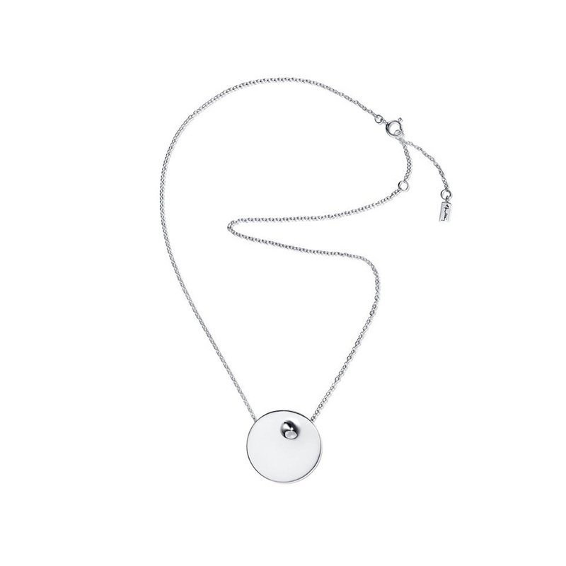Efva Attling Halsband Bumper - Silver 10-100-02230-4045, handla denna klocka online eller i butik hos klockmaster