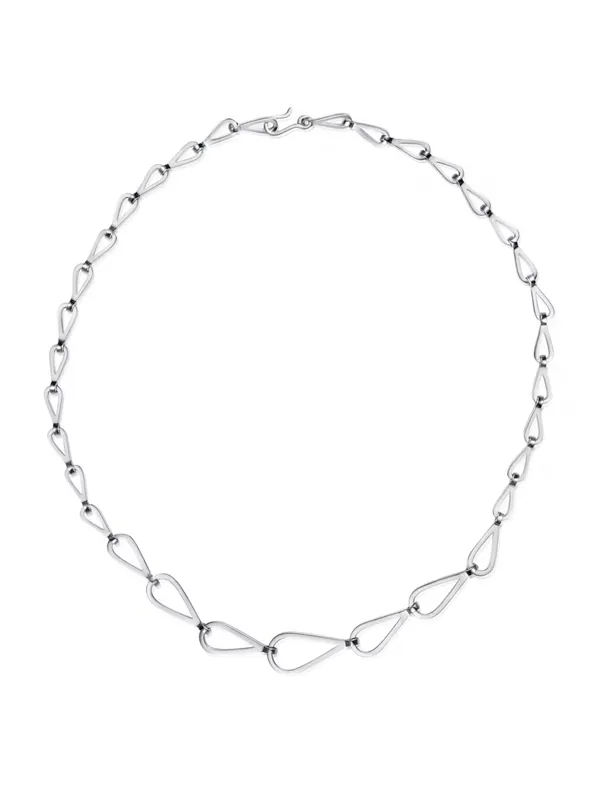 Efva Attling Halsband Hooked On A Feeling Collier Silver 10-100-02398-0050, klocka som du kan handla till bra pris hos oss på Klockmaster.
