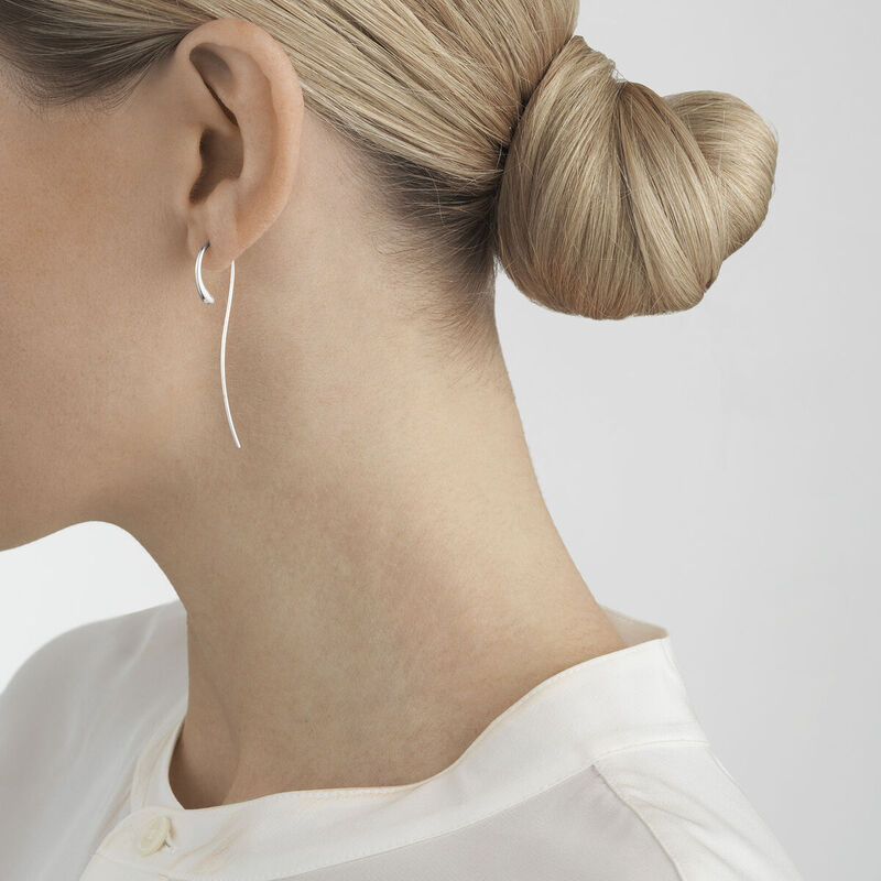 Georg Jensen Mercy Örhängen 10015599, handla denna klocka online eller i butik hos klockmaster