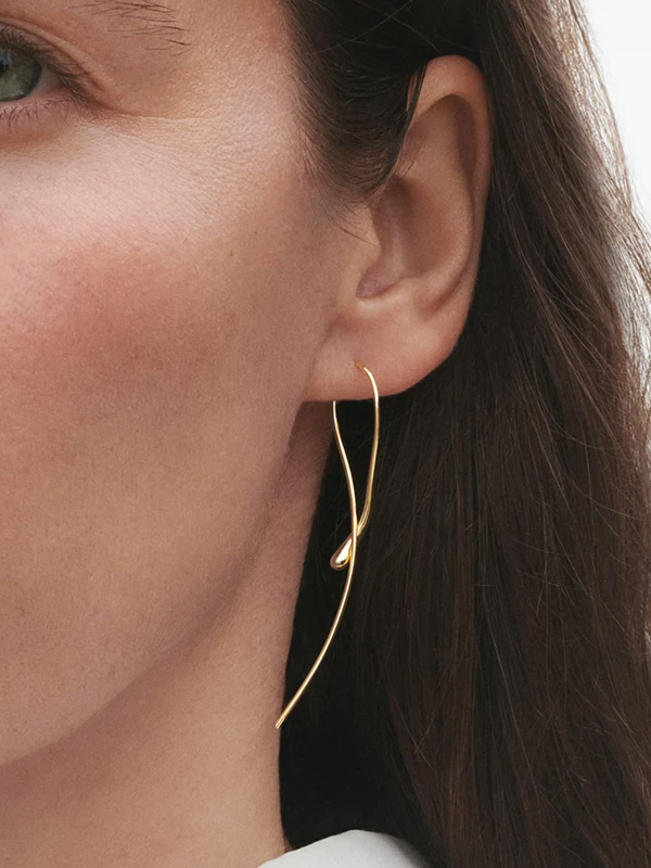 Georg Jensen Örhängen Mercy - Guld 10017826, klocka som du kan handla till bra pris hos oss på Klockmaster.