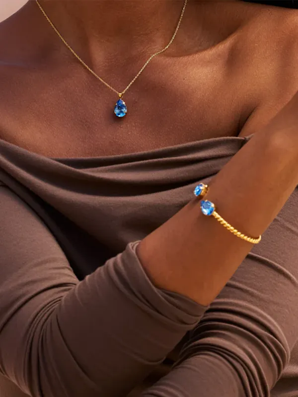 Caroline Svedbom Armband Mini Drop ReCreated Ice blue 100277137001, klocka som du kan handla till bra pris hos oss på Klockmaster.