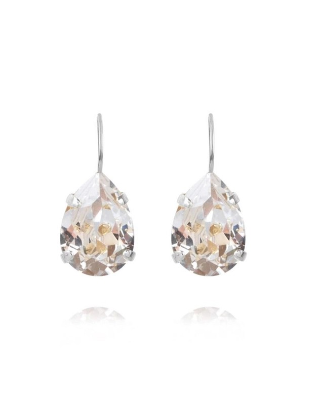 Caroline Svedbom Mini Drop Låsörhängen - Silver / Crystal 100375100101, handla denna klocka online eller i butik hos klockmaster