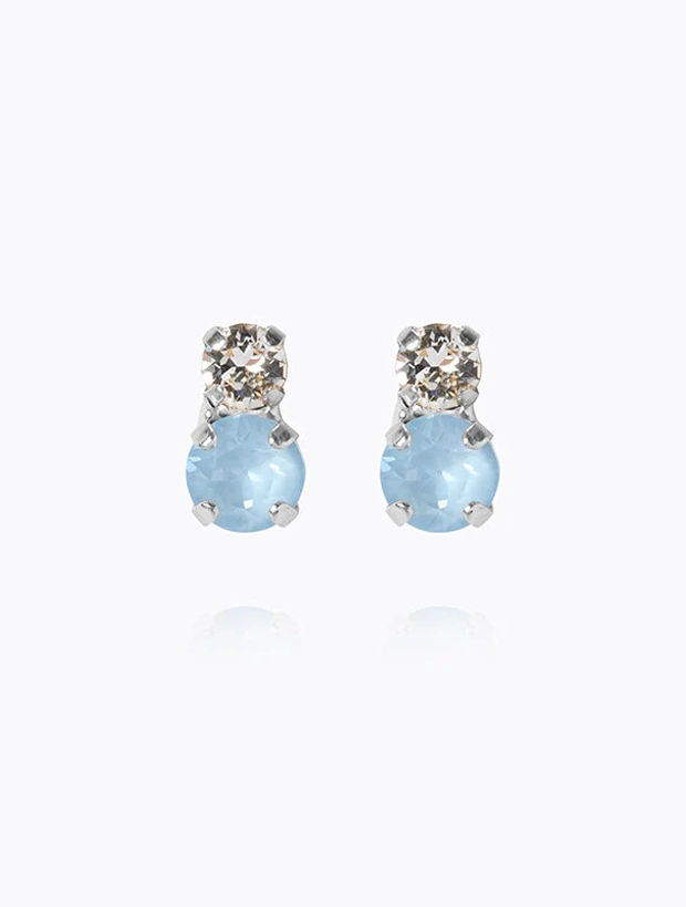 Caroline Svedbom Leah Örhängen – Silver / Sky Combo 101338131901, handla denna klocka online eller i butik hos klockmaster