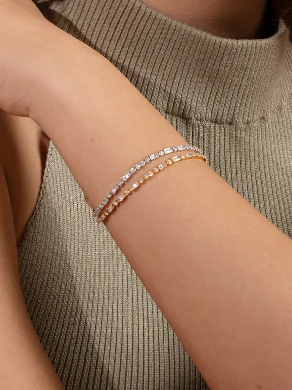 Caroline Svedbom Armband Evelyne 101938100101, klocka som du kan handla till bra pris hos oss på Klockmaster.