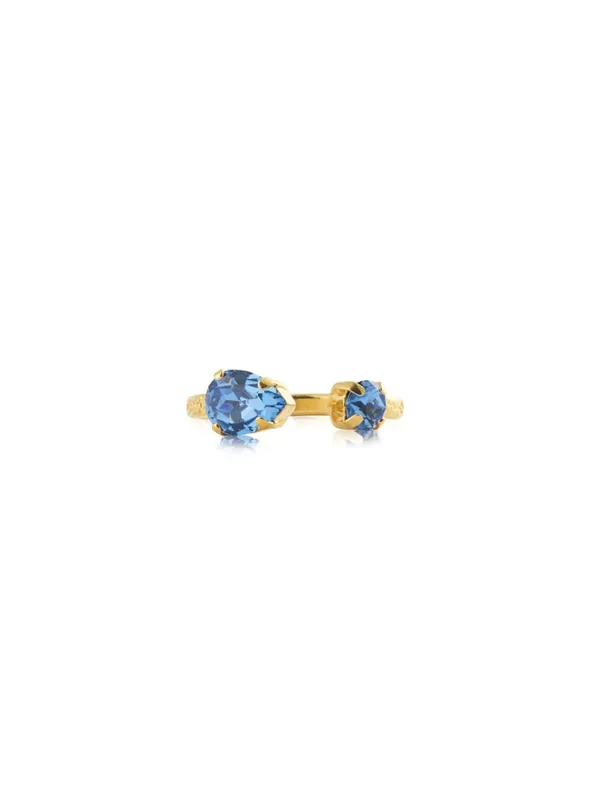 Caroline Svedbom Ring Amelia Guld Recreated Iceblue 102013137001, handla denna klocka online eller i butik hos klockmaster