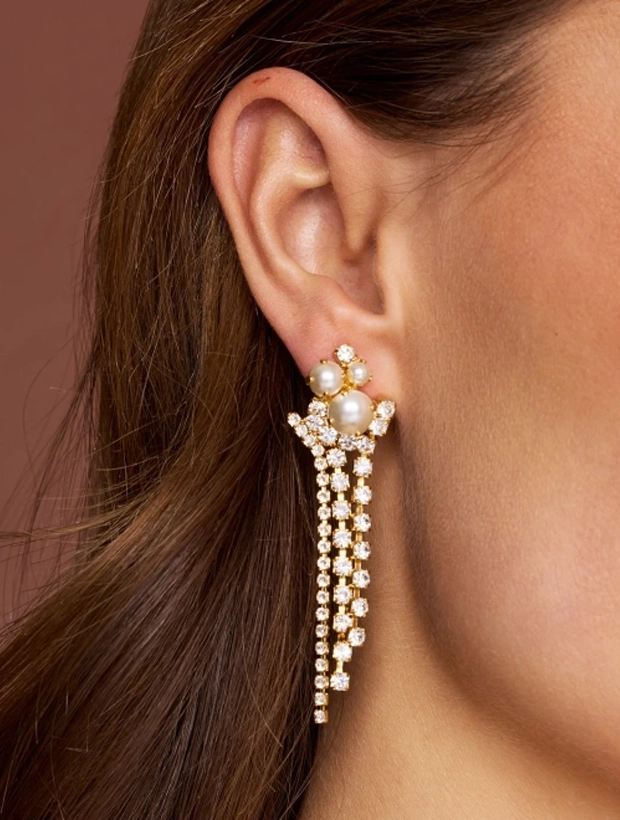Caroline Svedbom Molly Statement Gold Pearl / Crystal 102149108201, klocka som du kan handla till bra pris hos oss på Klockmaster.