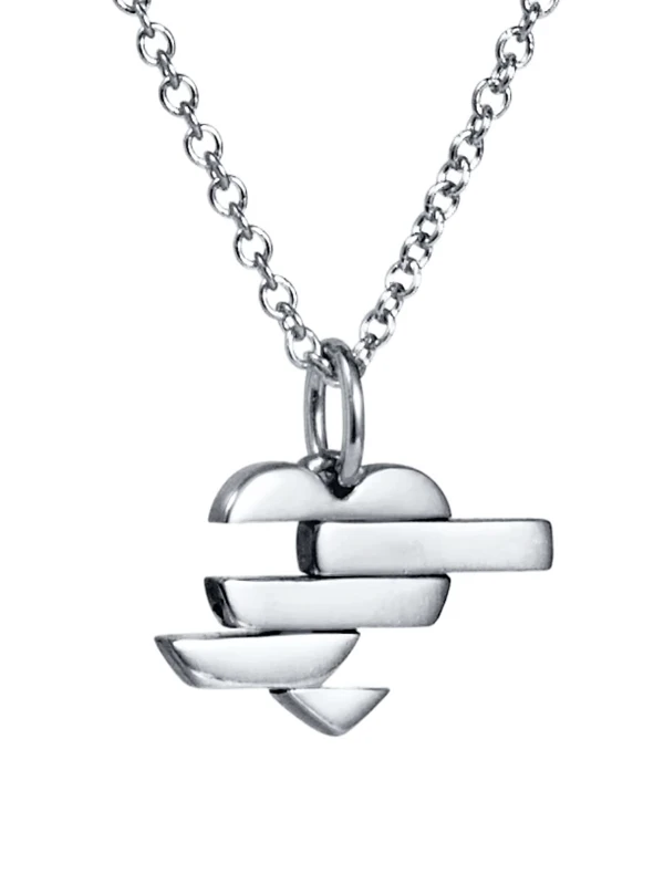 Efva Attling A Piece Of My Heart Pendant Silver 11-100-02388-4245, klocka som du kan handla till bra pris hos oss på Klockmaster.