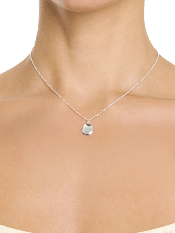 Efva Attling Mini Rose Petal Pendant Silver 11-100-02419-4245, klocka som du kan handla till bra pris hos oss på Klockmaster.
