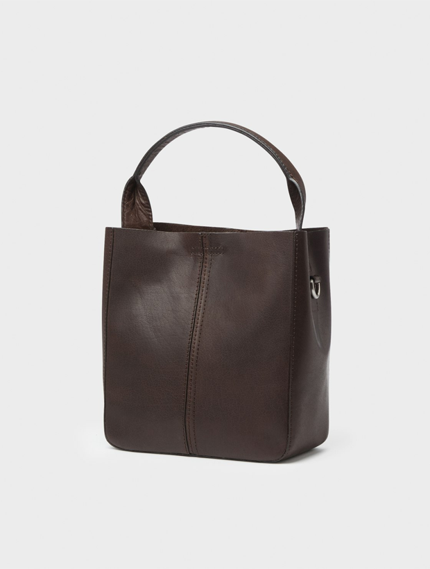 Saddler Elsa Mini Toteväska - Mörkbrun 114830004000, klocka som du kan handla till bra pris hos oss på Klockmaster.