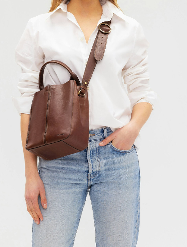 Saddler Elsa Mini Toteväska - Brun 114830046000, klocka som du kan handla till bra pris hos oss på Klockmaster.