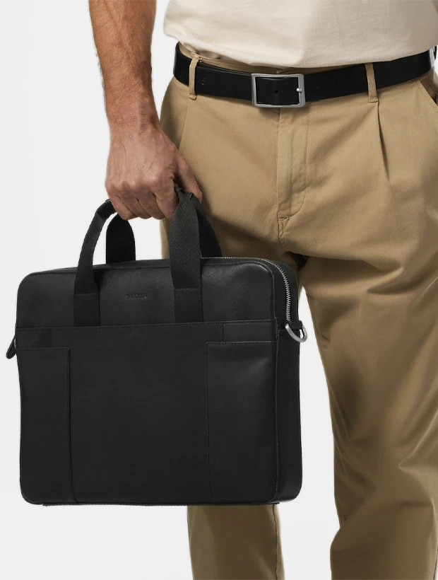 Saddler Lanco Datorväska 14" - Svart 115710001000, klocka som du kan handla till bra pris hos oss på Klockmaster.
