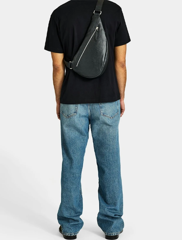 Saddler Juno Axelremsväska / Bumbag - Svart 117860001000, handla denna klocka online eller i butik hos klockmaster