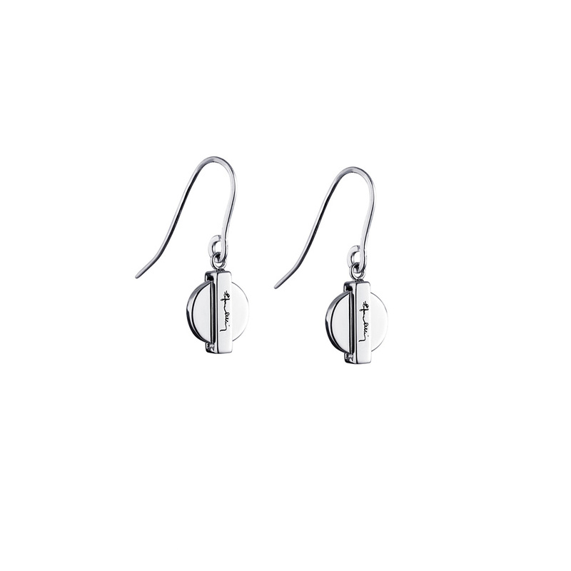 Efva Attling Örhängen Silver Coin - Silver 12-100-01038-0000, handla denna klocka online eller i butik hos klockmaster