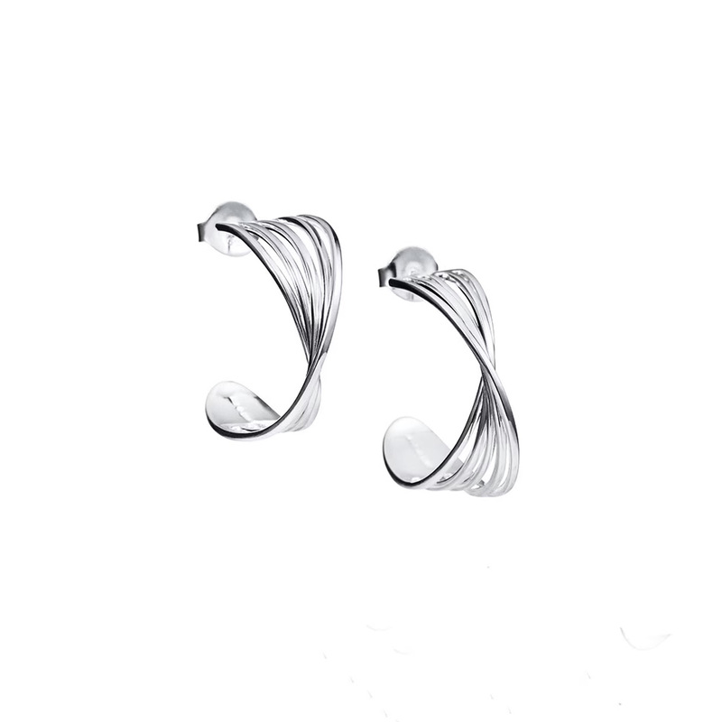 Efva Attling Örhängen Bridges Hoops - Silver 12-100-02142-0000, handla denna klocka online eller i butik hos klockmaster