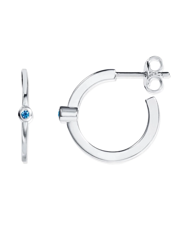 Efva Attling Micro Blink Hoops Örhängen Blå Topas 12-100-02422-0000, klocka som du kan handla till bra pris hos oss på Klockmaster.
