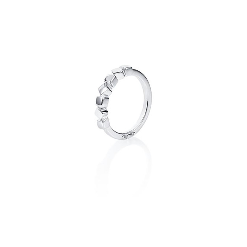 Efva Attling Ring Dice 18mm - Silver 13-100-02214-1800, handla denna klocka online eller i butik hos klockmaster