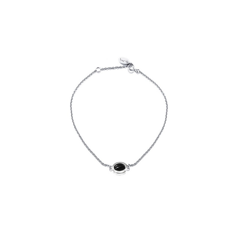 Efva Attling Armband Love Bead Onyx – Silver 14-100-02415-1619, handla denna klocka online eller i butik hos klockmaster