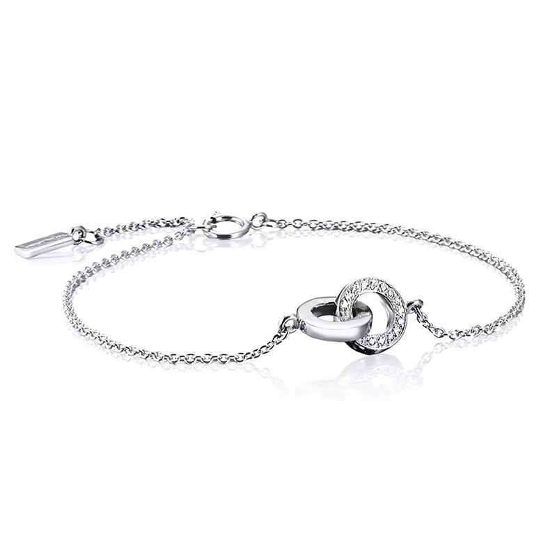 Efva Attling Armband You och Me – Silver 14-102-01008-1519, handla denna klocka online eller i butik hos klockmaster