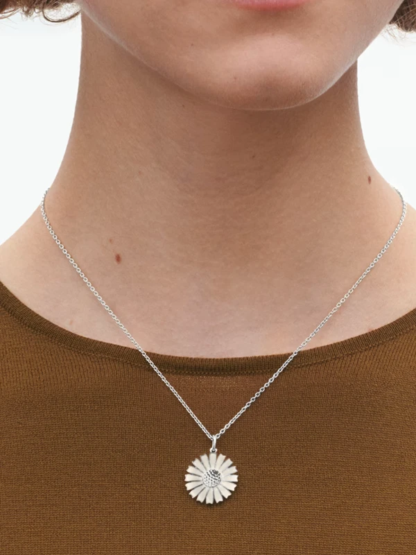 Georg Jensen Daisy Hängsmycke Silver/Vit 20001534, klocka som du kan handla till bra pris hos oss på Klockmaster.