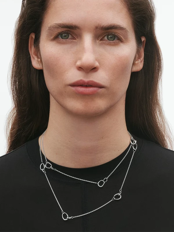 Georg Jensen Offspring Sautoir Halsband - Silver 20001764, klocka som du kan handla till bra pris hos oss på Klockmaster.