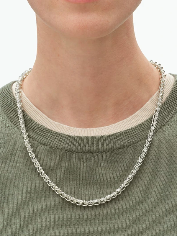 Georg Jensen Halsband Tunt Weft - Silver 20002030, klocka som du kan handla till bra pris hos oss på Klockmaster.