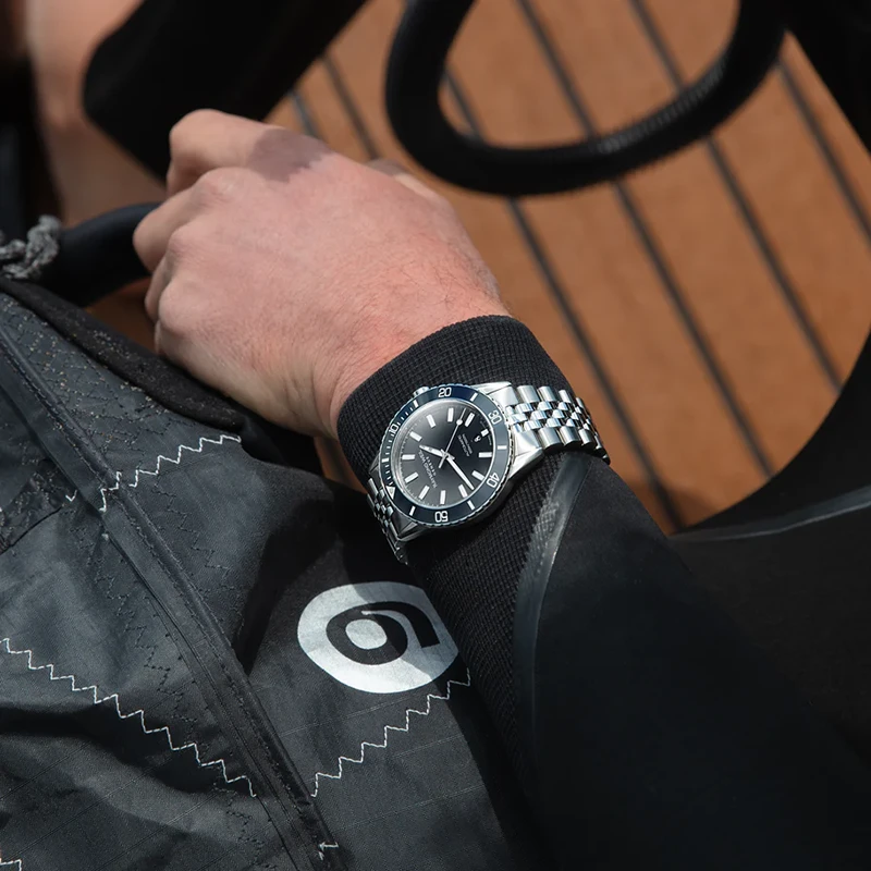 Raymond Weil Freelancer Diver 42mm, klocka som du kan handla till bra pris hos oss på Klockmaster.